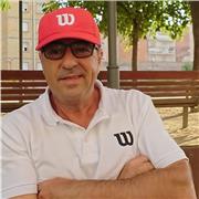 Tenis . Padel . Amante de la enseñanza y apasionado de la tecnica en el deporte.
Mi método se basa en el conocimiento propio, adquirido mediante el estudio, y comprobado por la experiencia